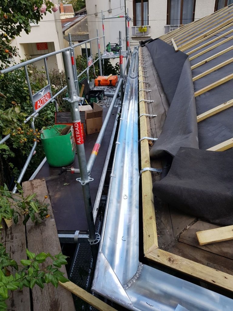 Gouttières (zinc, alu, pvc) - Entreprise Potier Eure-et-Loir